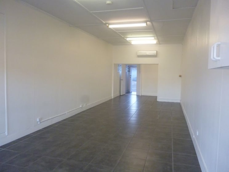 Click to view all images 5/1293 Logan Road Mount Gravatt QLD 4122 - Image 3