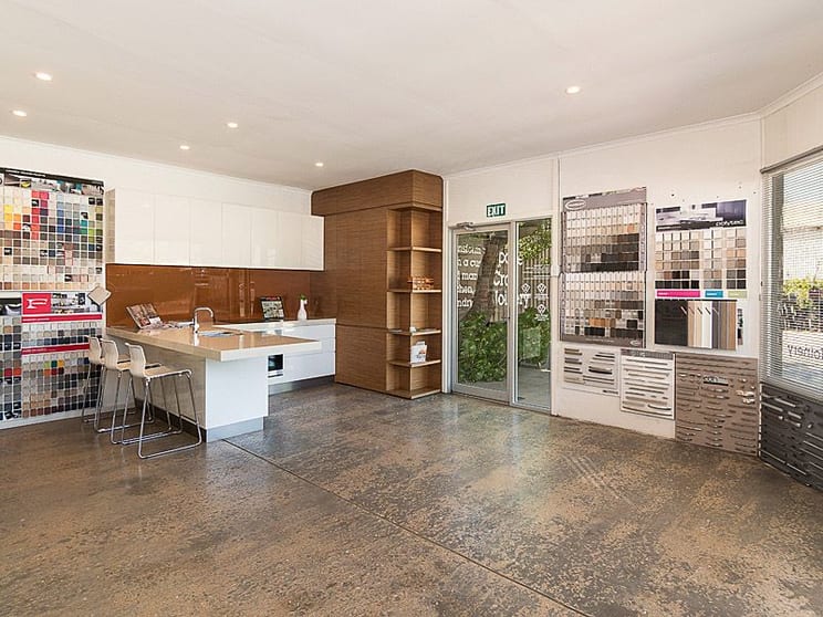 Click to view all images 4 King street Strathalbyn SA 5255 - Image 2