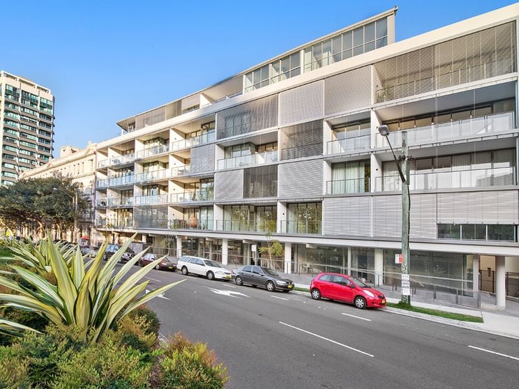 Click to view all images 1/68 Sir John Young Crescent Woolloomooloo NSW 2011 - Image 2