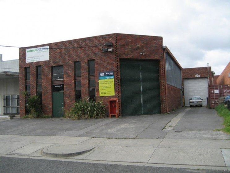 Click to view all images 1/10 Dissik Street Cheltenham VIC 3192 - Image 1