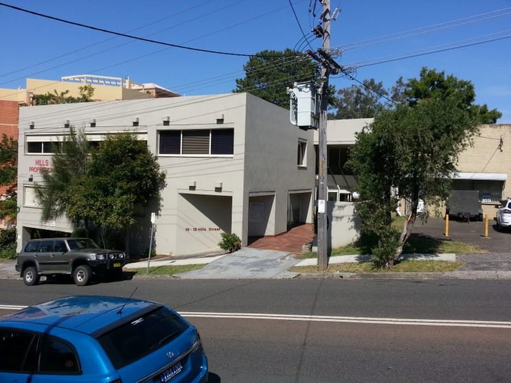 Click to view all images 1 2 3/16 - 18 Hills Street Gosford NSW 2250 - Image 2