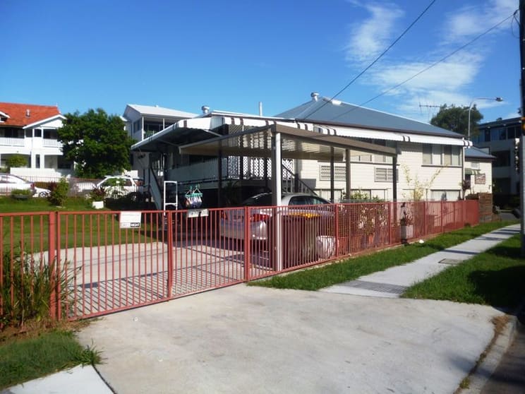 Click to view all images 24B Oxford Street Bulimba QLD 4171 - Image 3