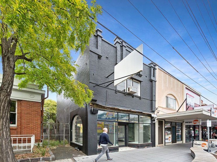 Click to view all images 372 Bay Street Brighton VIC 3186 - Image 3