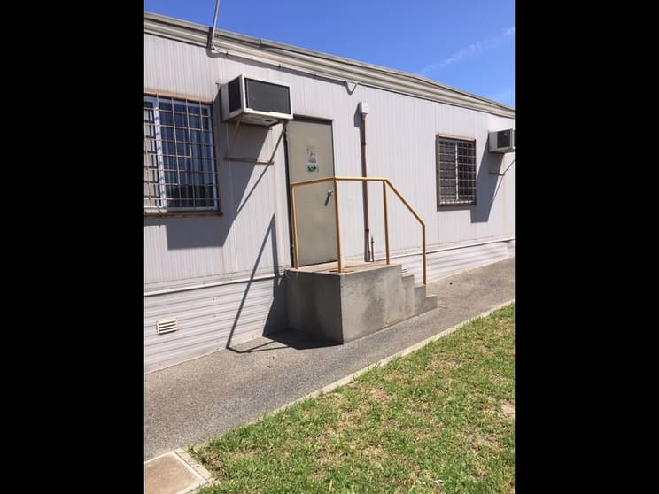 Click to view all images PLANT 9/6 Sherriffs Road Lonsdale SA 5160 - Image 2