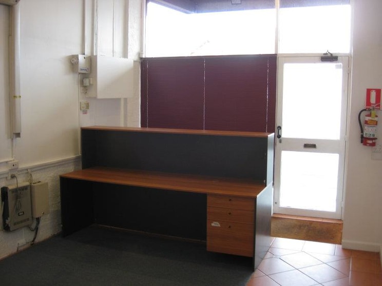 Click to view all images 144a Buckley Street Essendon VIC 3040 - Image 3