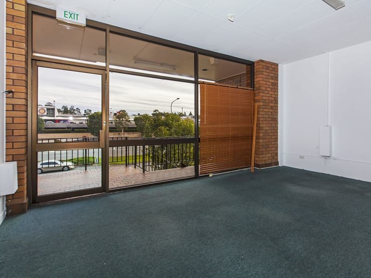 Click to view all images 7/2902 Logan Road Underwood QLD 4119 - Image 2