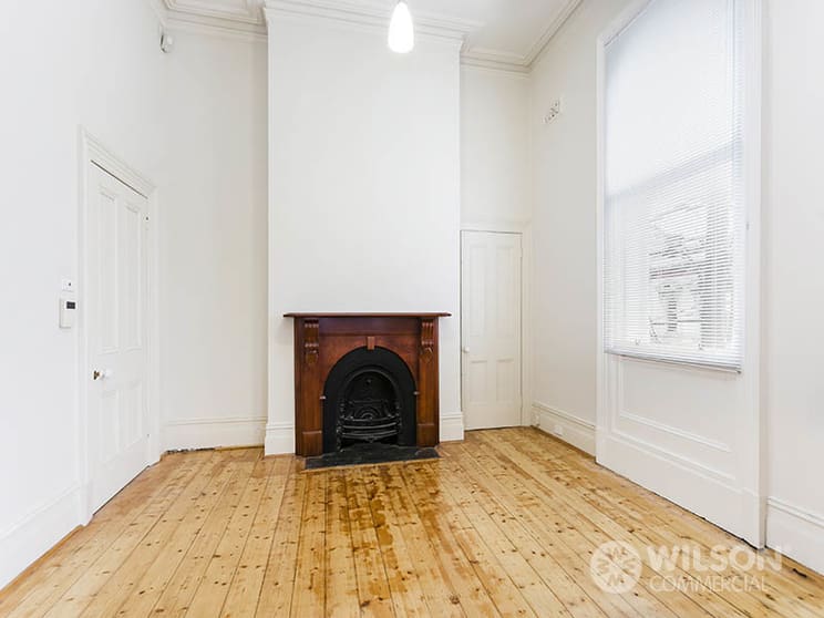 Click to view all images 102A/125 Fitzroy Street St Kilda VIC 3182 - Image 2