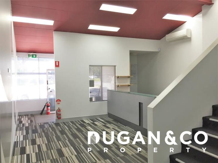 Click to view all images 1086 Kingsford Smith Drive Eagle Farm QLD 4009 - Image 2