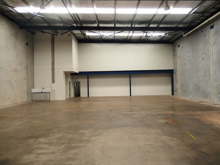 3/50 Abernethy Road Belmont WA 6104 - Image 2