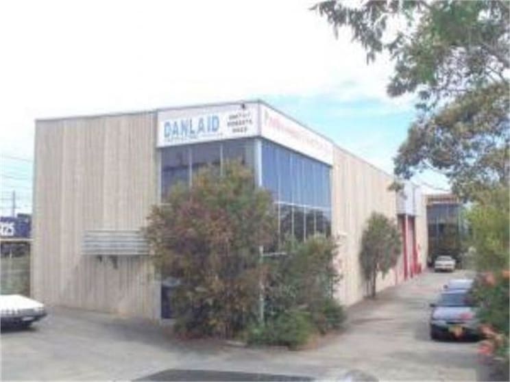 Click to view all images 4/7 Roberts Road Greenacre NSW 2190 - Image 1