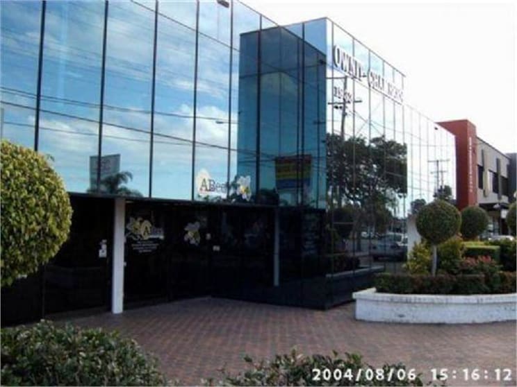 Click to view all images Upper Mount Gravatt QLD 4122 - Image 1