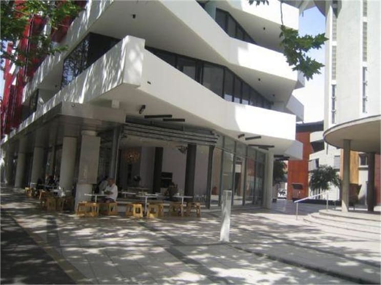 Click to view all images 20107/431 Bourke Darlinghurst NSW 2010 - Image 2