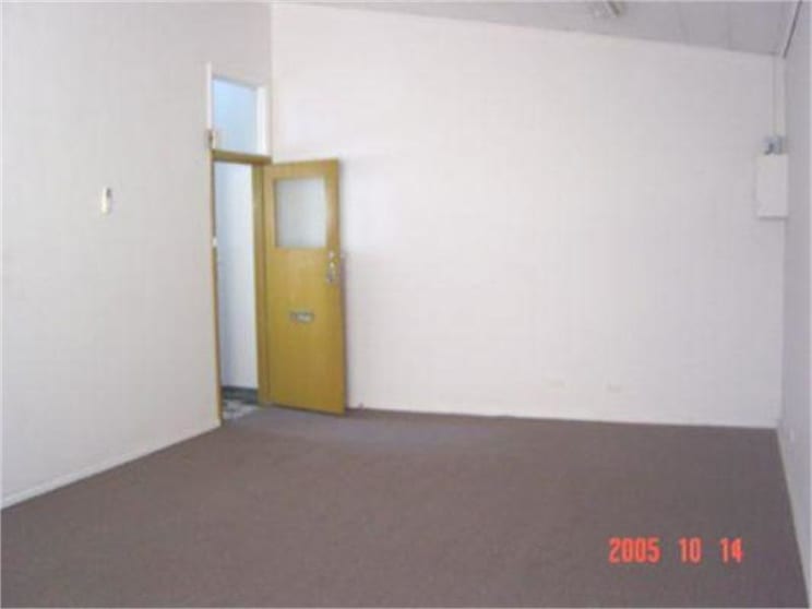 Click to view all images 6/70-72 Kingsway Glen Waverley VIC 3150 - Image 1