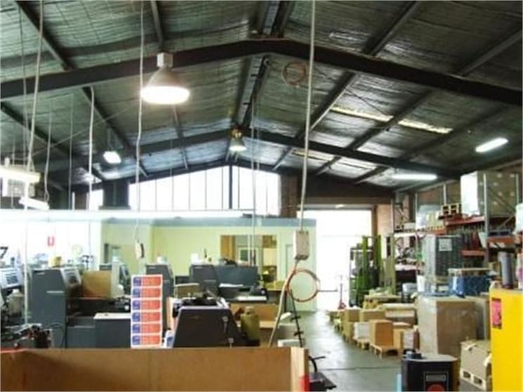 Click to view all images 12 Kolora Road Heidelberg West VIC 3081 - Image 3