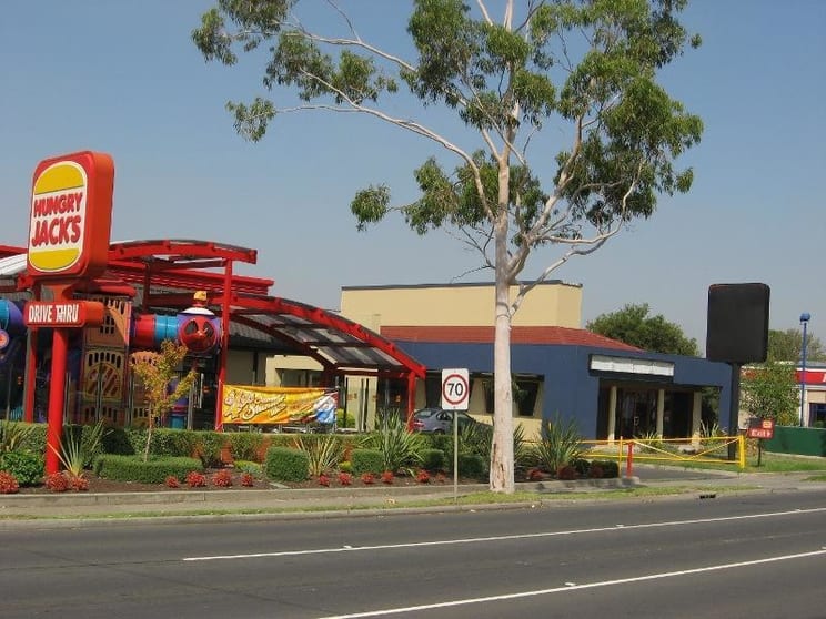 Click to view all images 427 Ballarat Road Sunshine VIC 3020 - Image 2