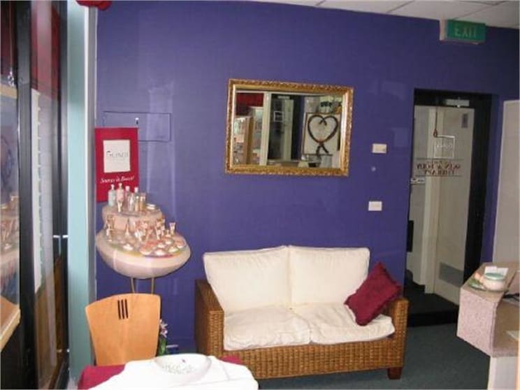 Click to view all images 2A/234 Lower Heidelberg Road Ivanhoe East VIC 3079 - Image 3