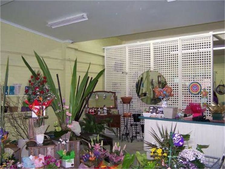 Click to view all images 155 Burgundy Street Heidelberg VIC 3084 - Image 3
