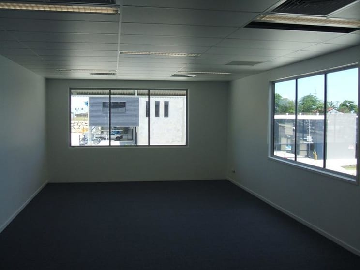 Click to view all images Deception Bay QLD 4508 - Image 2