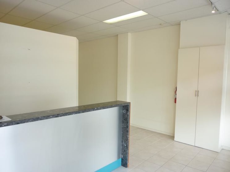 Click to view all images 315 Bay Street Port Melbourne VIC 3207 - Image 3