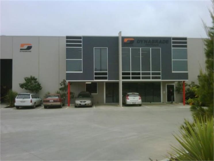 Click to view all images 2/13-14 National Drive Hallam VIC 3803 - Image 2