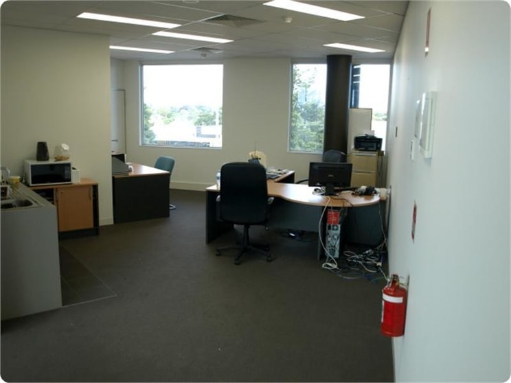 Click to view all images 1.07/999 Nepean Highway Moorabbin VIC 3189 - Image 2