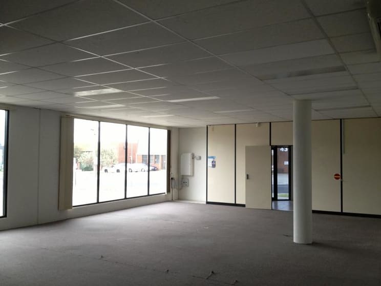 Click to view all images 46 Ovata Drive Tullamarine VIC 3043 - Image 2