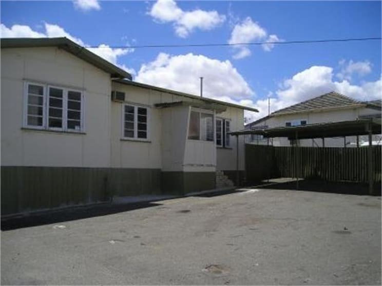 Click to view all images 41 Irvine Street Bayswater WA 6053 - Image 1