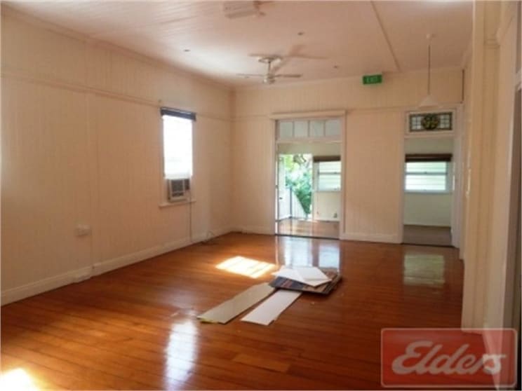 Click to view all images West End QLD 4101 - Image 1