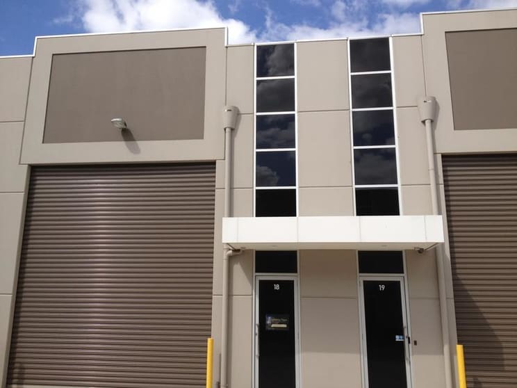 Click to view all images 31/60-61 Makland Drive Derrimut VIC 3030 - Image 3
