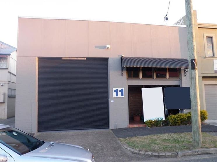 Click to view all images Newstead QLD 4006 - Image 1