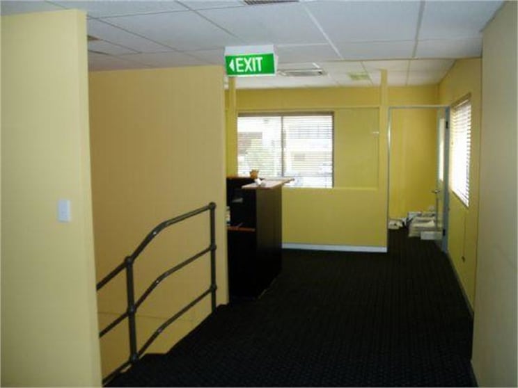Click to view all images 16-18 Northumberland Road Caringbah NSW 2229 - Image 2