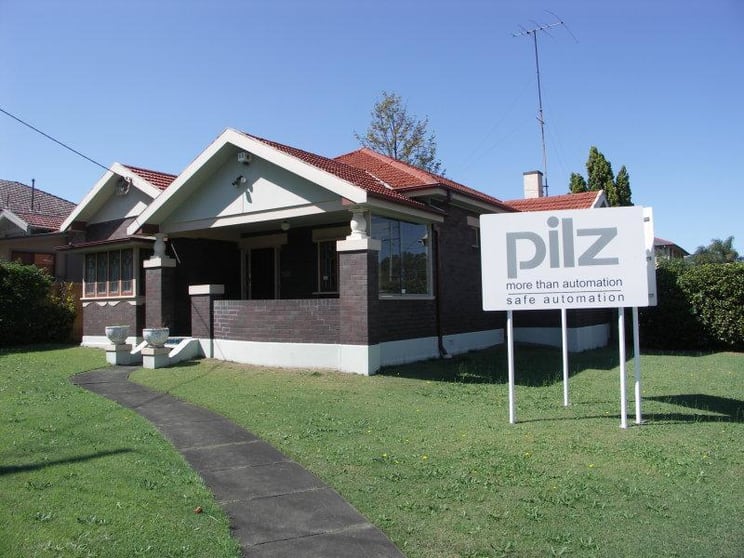 Click to view all images 86 Weston Street Harris Park NSW 2150 - Image 1