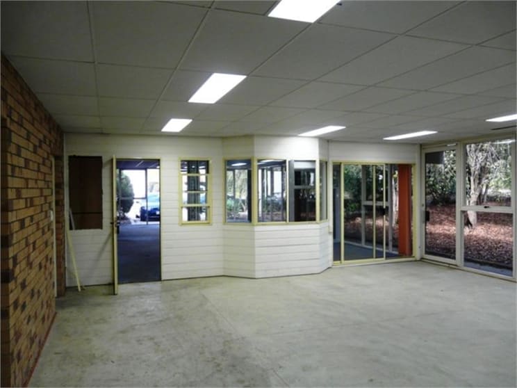 Click to view all images Narangba QLD 4504 - Image 3