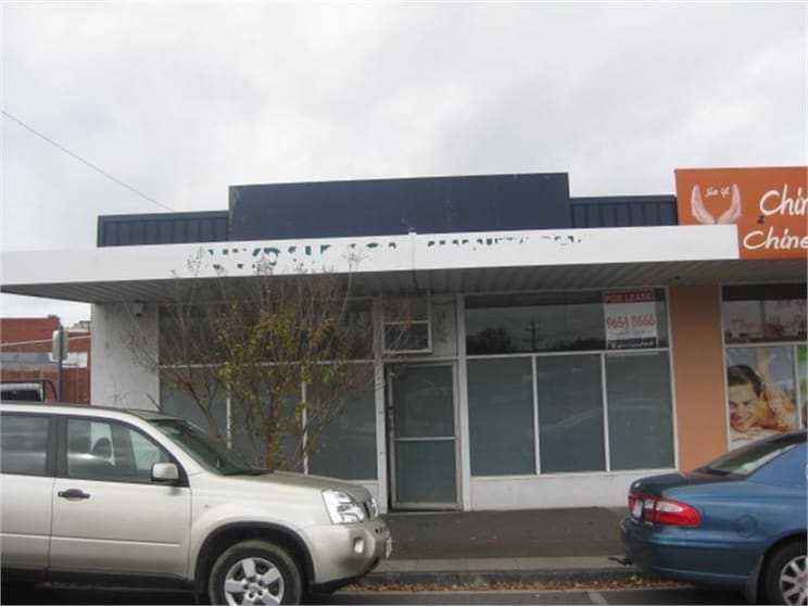Click to view all images 2 William Street East Lilydale VIC 3140 - Image 1