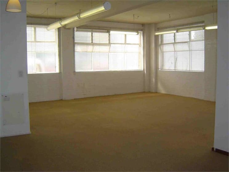 Click to view all images 2 Stephenson St Richmond VIC 3121 - Image 2