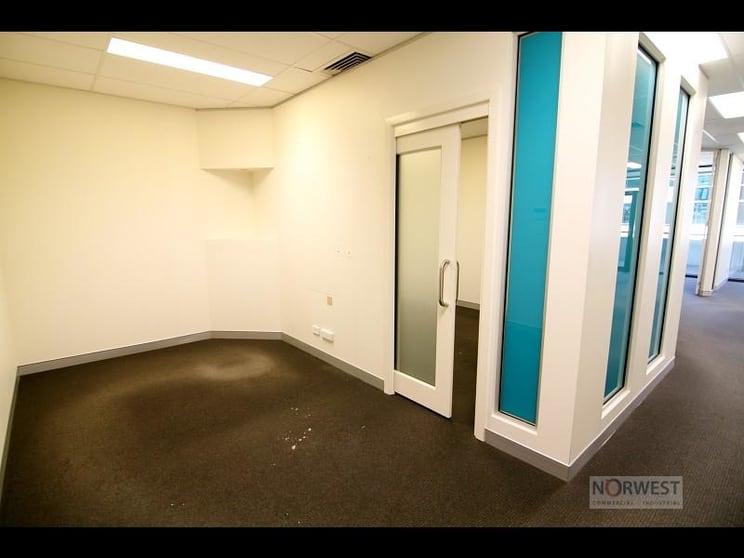 Click to view all images B1.02/20 Lexington Drive Bella Vista NSW 2153 - Image 2