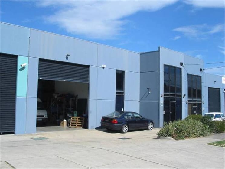 Click to view all images 166 Fulham Road Fairfield VIC 3078 - Image 1