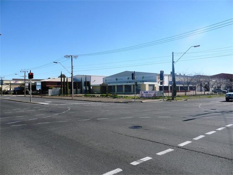 Click to view all images Unit 1/581 Grand Junction Road Gepps Cross SA 5094 - Image 2