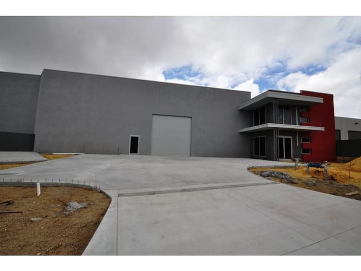 Click to view all images 10 Bessemer Way Wangara WA 6065 - Image 2