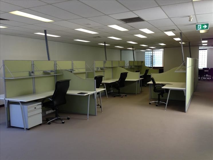 Click to view all images 15 Carlisle Street St Kilda VIC 3182 - Image 2