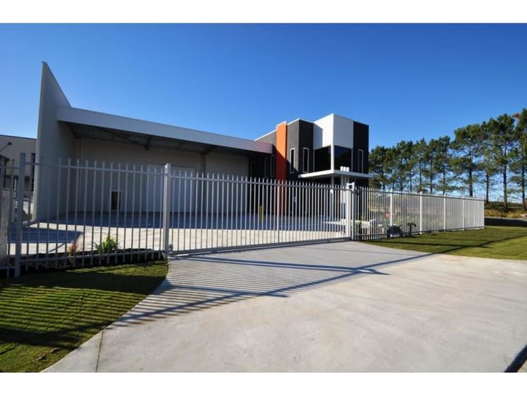 Click to view all images 146 Furniss Road Landsdale WA 6065 - Image 1