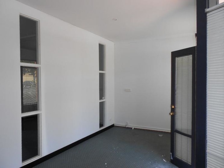 Click to view all images 279 Moray Street South Melbourne VIC 3205 - Image 3