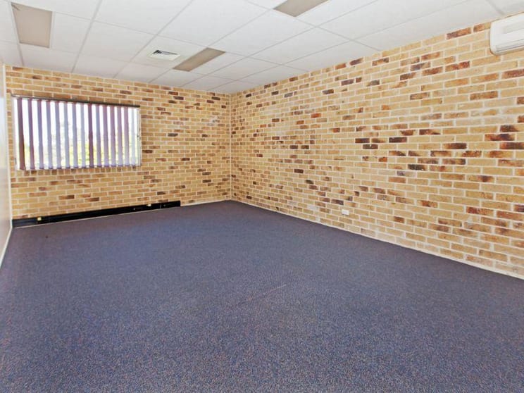 Click to view all images 13/14 Argon Street Sumner QLD 4074 - Image 3