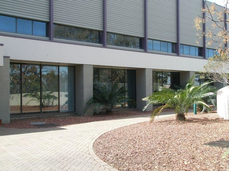 Click to view all images Smithfield NSW 2164 - Image 1