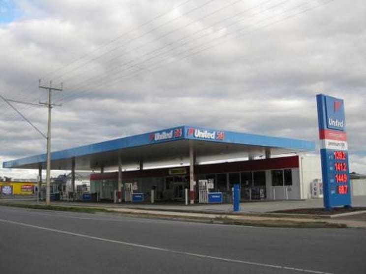 Click to view all images 153-157 Adelaide Road Murray Bridge SA 5253 - Image 2