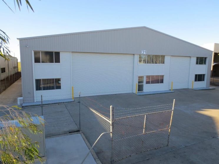 Click to view all images 31 Colebard Street West Acacia Ridge QLD 4110 - Image 1