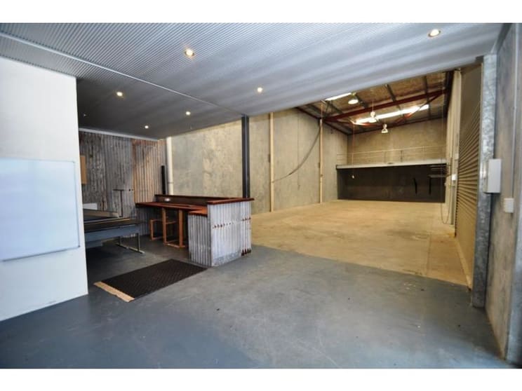 Click to view all images 3/39 Boranup Avenue Clarkson WA 6030 - Image 2