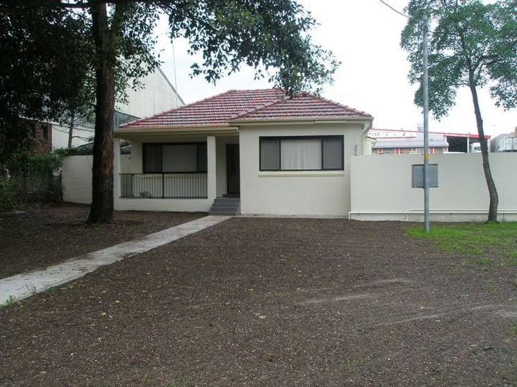 Click to view all images Smithfield NSW 2164 - Image 3