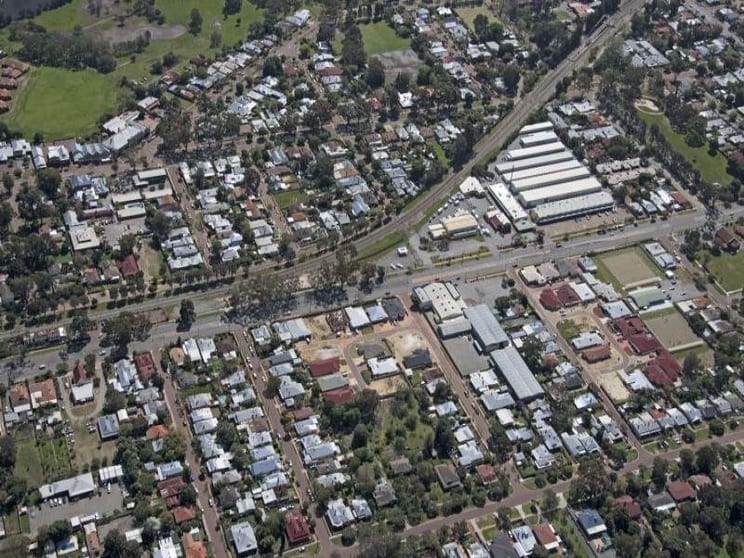 Click to view all images 52 James Street Guildford WA 6055 - Image 2