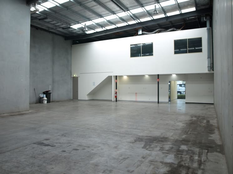 Click to view all images 12/25 Howleys Road Notting Hill VIC 3168 - Image 1